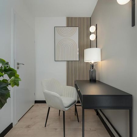 Wroclavia Apartments Dyrekcyjna By Noclegi Renters Wrocław Kültér fotó
