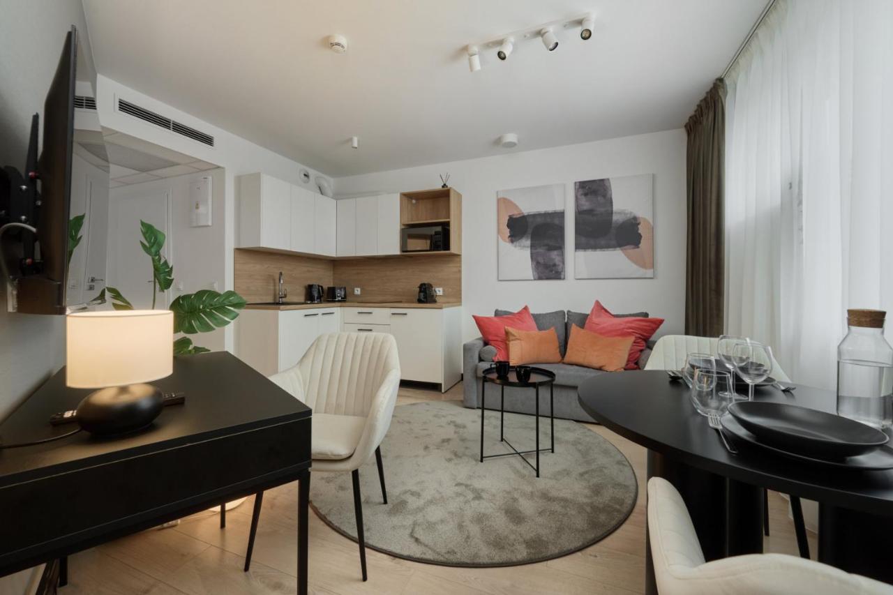 Wroclavia Apartments Dyrekcyjna By Noclegi Renters Wrocław Kültér fotó