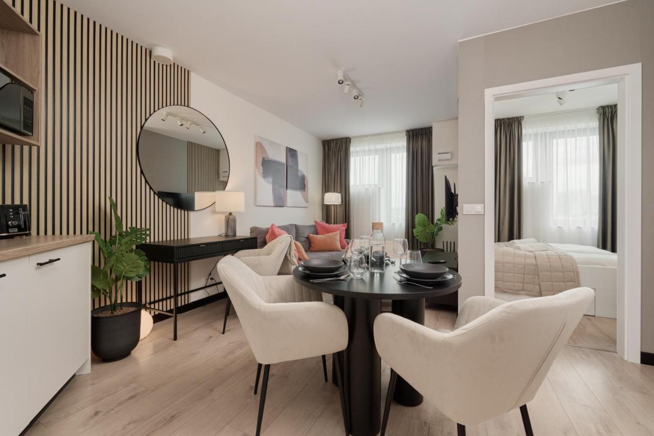 Wroclavia Apartments Dyrekcyjna By Noclegi Renters Wrocław Kültér fotó