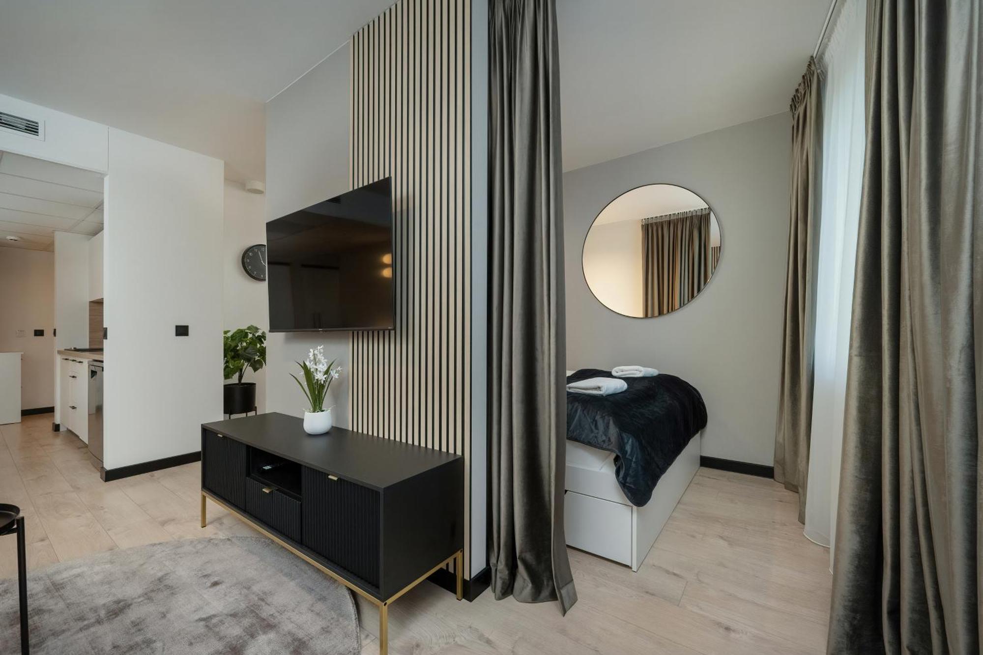Wroclavia Apartments Dyrekcyjna By Noclegi Renters Wrocław Kültér fotó